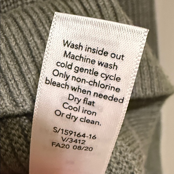 Athleta Olive knit sweater - Picture 7 of 7